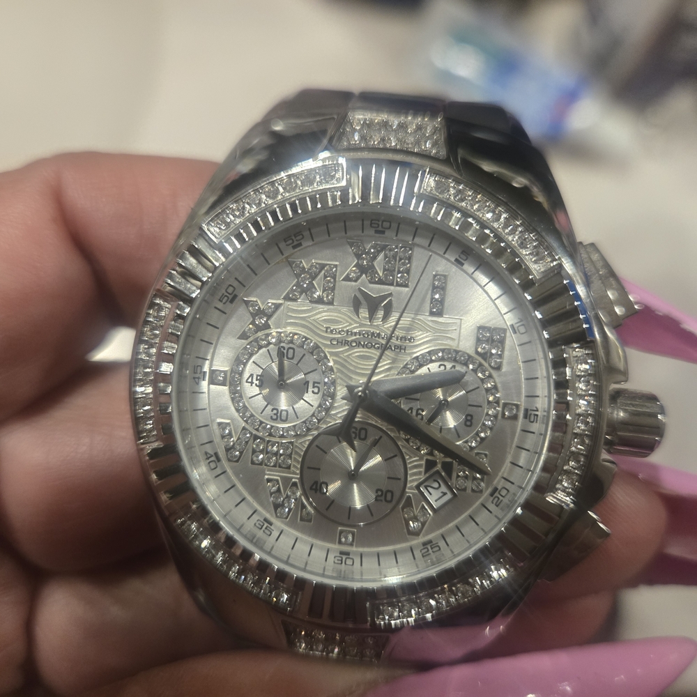 4 Technomarine Luxury Black and Gold Watch with Red Accents. New With Tags. - Picture 10 of 16